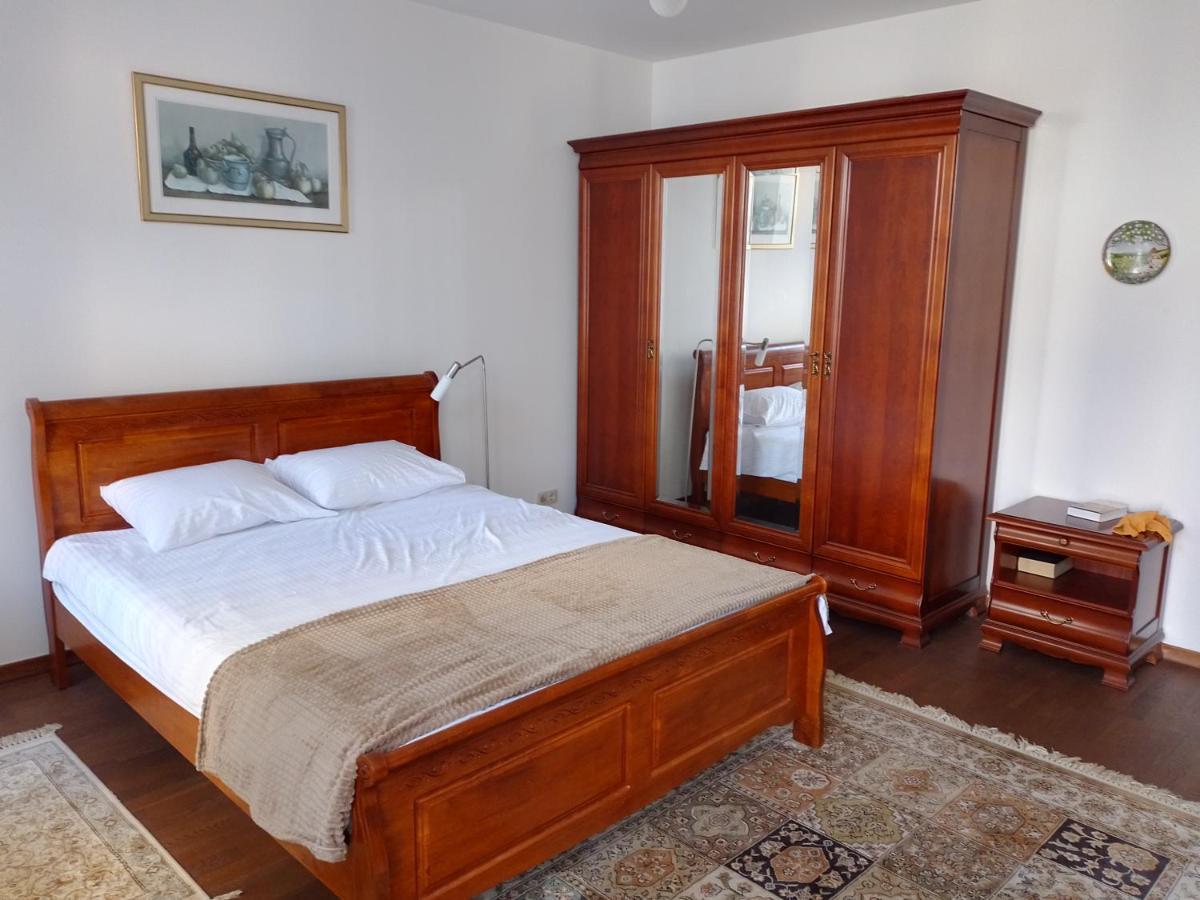 Premium Class Apartment, Free Parking, Maximum 5 Guests, 2 Bedrooms, 3 Beds Riga Ngoại thất bức ảnh