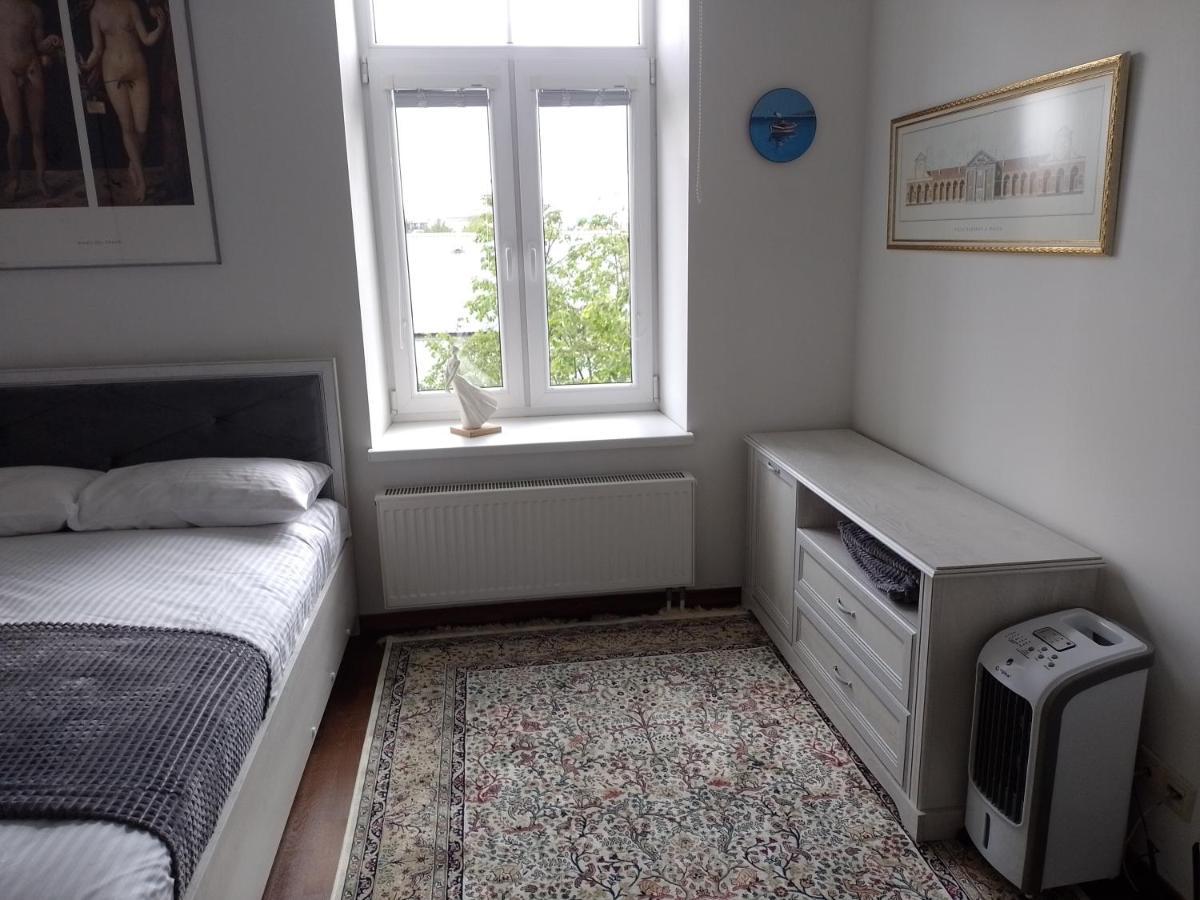 Premium Class Apartment, Free Parking, Maximum 5 Guests, 2 Bedrooms, 3 Beds Riga Ngoại thất bức ảnh